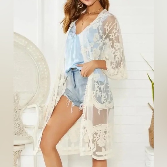 Tops - Floral lace cover-up cardigan kimono crochet embroidery snow white beach bikini